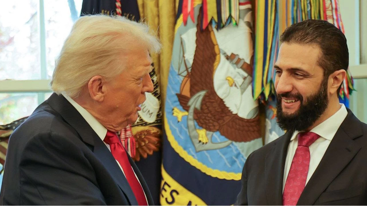 ABD Başkanı Trump, Suriye Cumhurbaşkanı Şara'ya "çok güvendiğini" belirtti