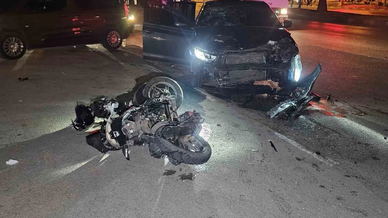 Adana'da otomobil ile motosiklet arpt: 1 l