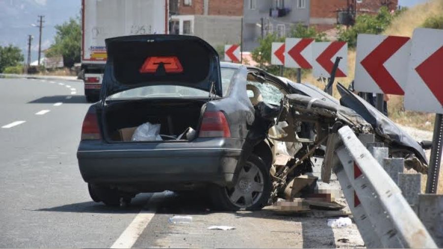Ağır yaralanan 14 yaşındaki kız kurtarılamadı