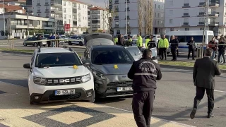 Aksaray'daki park yeri kavgas: 1'i polis 3 yaral