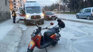 Alkollü baba motosikletle kaza yaptı, oğlu yaralandı