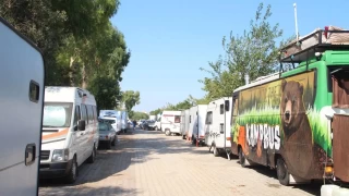 Antalya'da kamusal alanlar igal eden karavanlar kaldrld