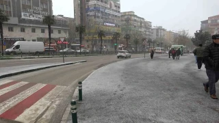 Bursa şehir merkezi de beyazlara büründü