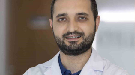 Çocukların oturma pozisyonuna dikkat: Skolyoza neden olabilir