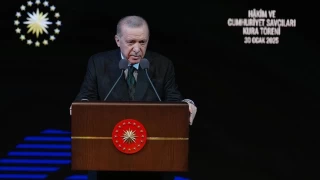 Cumhurbakan Erdoan: 'Trk milleti adna karar verenlere ise kimse ayar veremez'