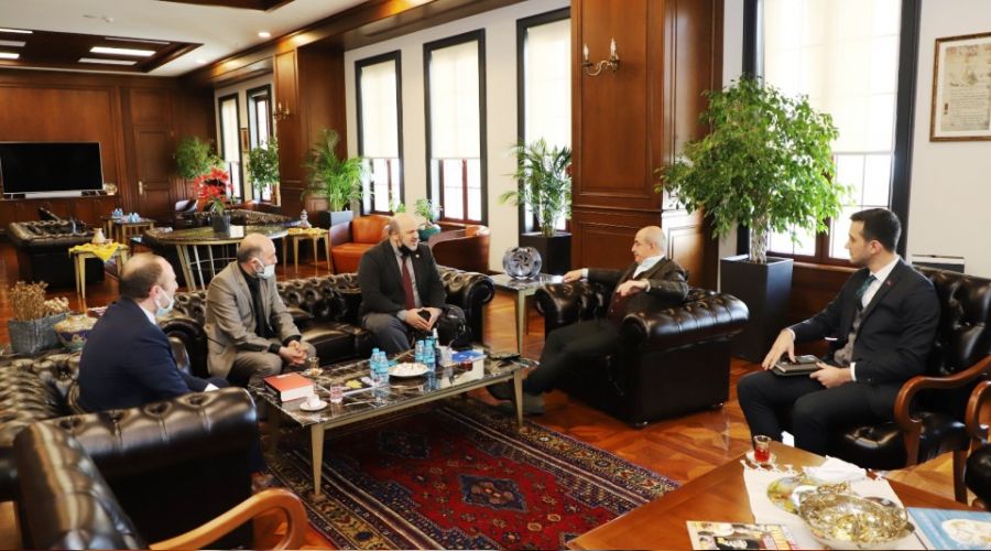 Dr. Hasan Akgün'den vefa örneği