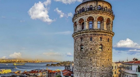 Galata Kulesi'ne berbat restorasyon
