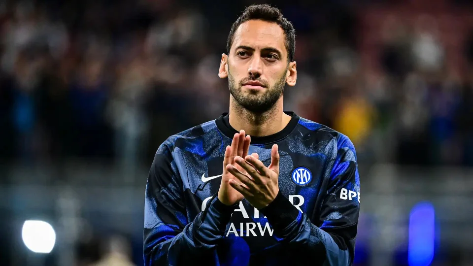 Hakan Çalhanoğlu değere bindi! Kimse istemiyordu, şimdi paylaşılamıyor
