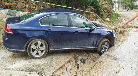 Hatay'da şiddetli yağış etkili oldu