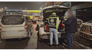 Kar üzerinde drift yapanlar polisten kaçamadı