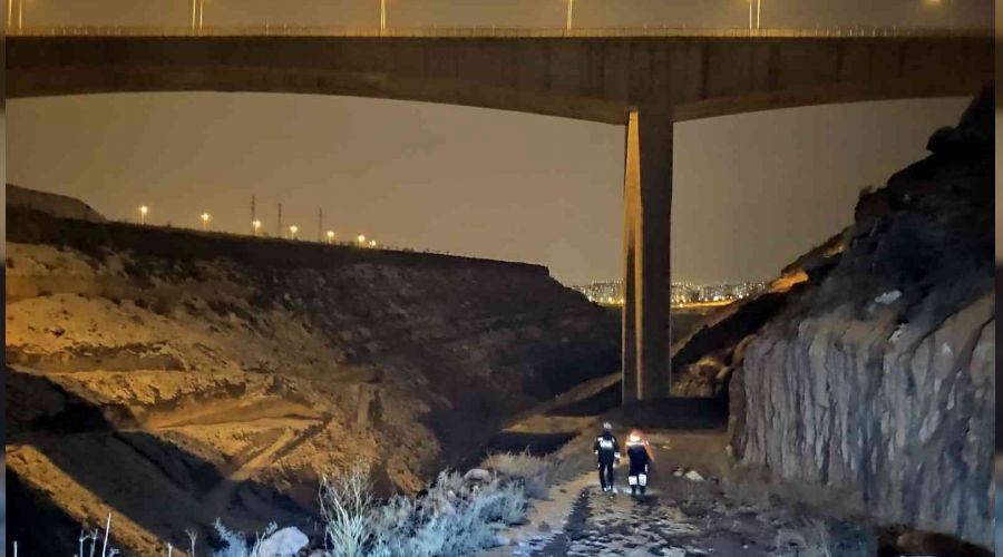 Kayalıklarda ölü bulunan kadının kimliği belli oldu