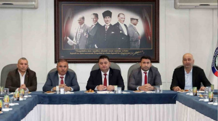 Madenciler 350 vatandaşı sağ kurtardı