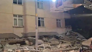 Maltepe'de 7 katlı binada çökme meydana geldi