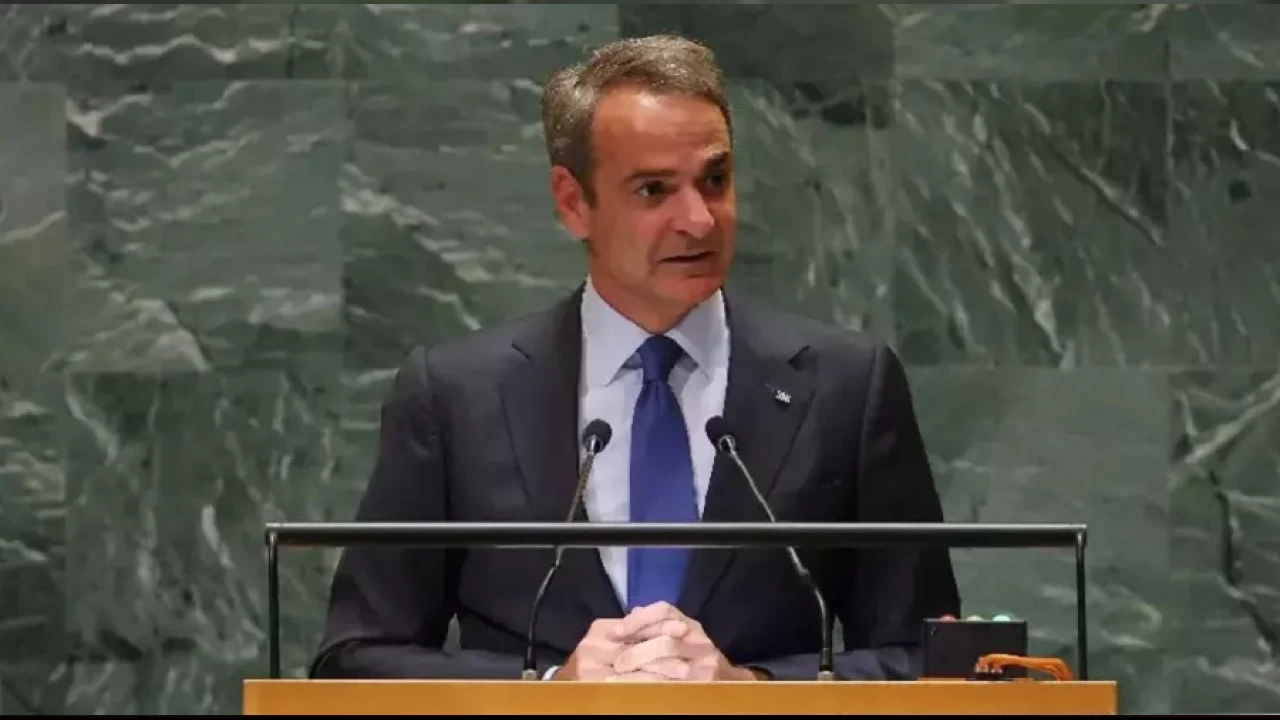 Miçotakis: Kıbrıs'ta iki devletli çözüm kabul edilemez