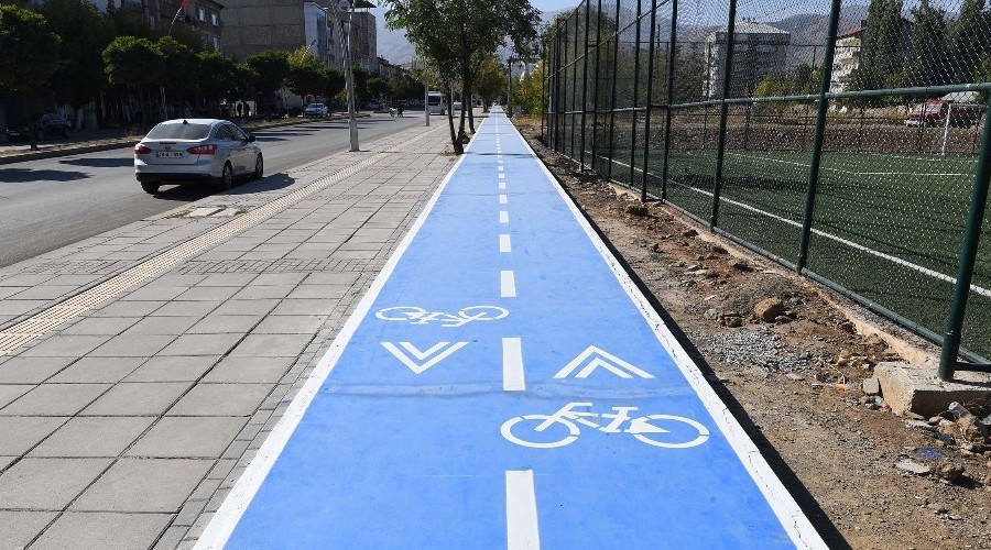Muş Belediyesinden 2 kilometrelik bisiklet yolu
