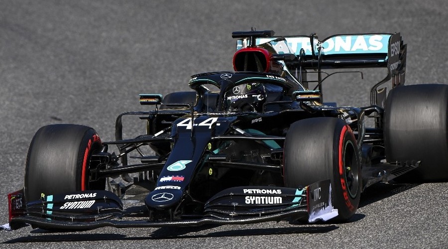 Olaylı yarışta Mercedes-AMG ilk ikide yer buldu