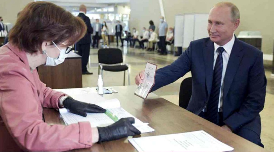 "Tanrı'ya İman" Rusya Anayasası'nda