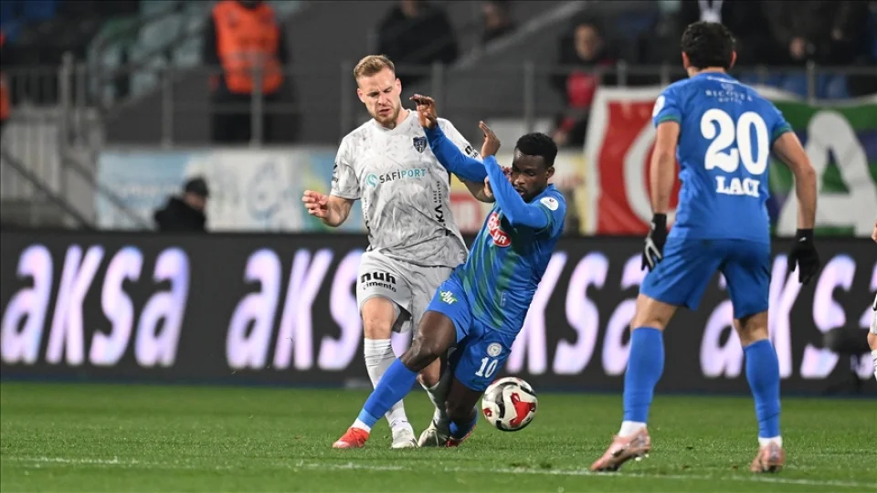 Rizespor, Kocaelispor'u 2-0 mağlup etti