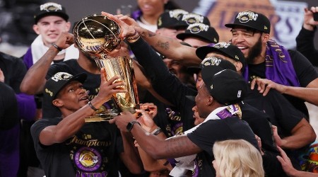 Şampiyon Los Angeles Lakers