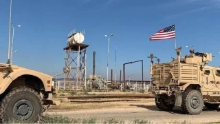 Suriye hükümeti ABD'nin çekildiği stratejik Tenef Üssü'nü teslim aldı