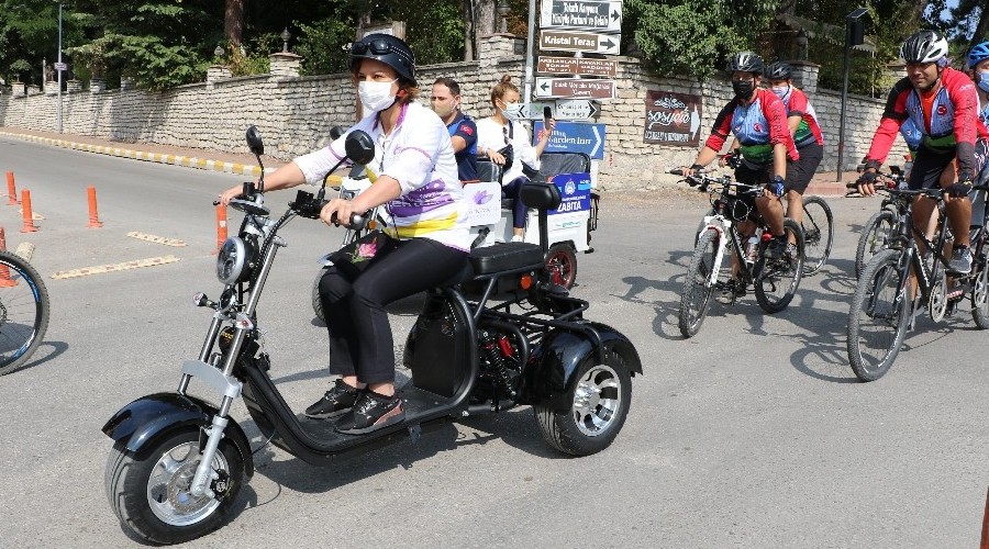 Yeni makam aracı artık bir elektrikli motosiklet