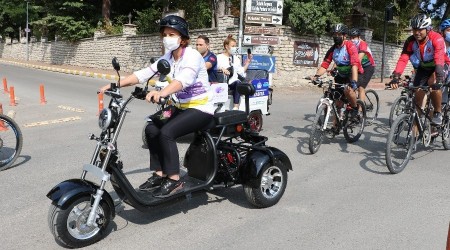 Yeni makam aracı artık bir elektrikli motosiklet