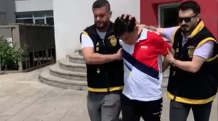 18 yıl önce annesini öldürdüğünü öne sürdüğü şahsı öldürdü