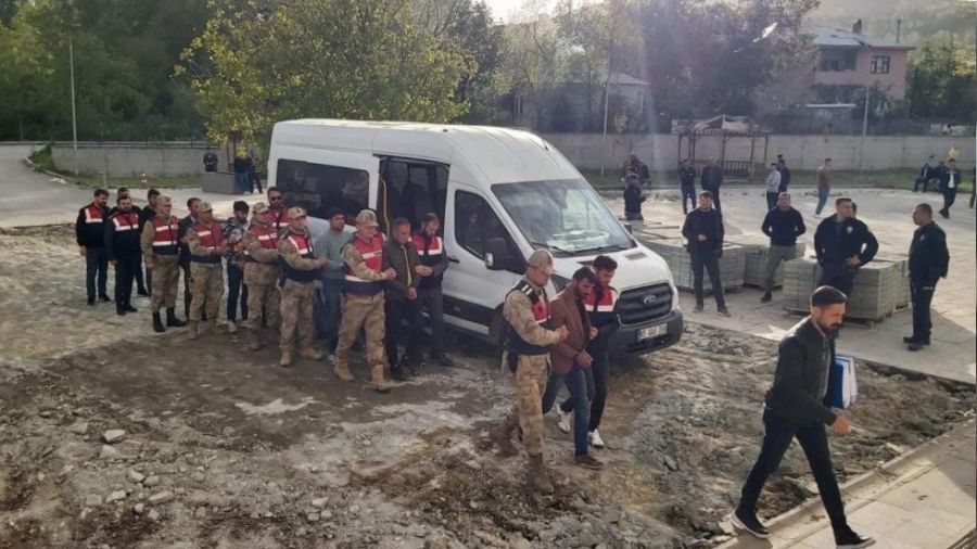 8 göçmen kaçakçısı tutuklandı