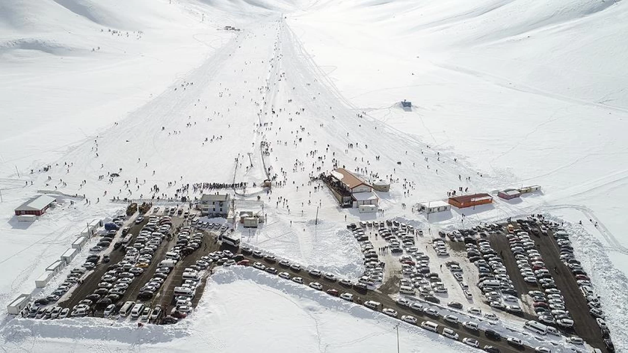 Abalı Kayak Merkezi, 50 bin kayakseveri ağırladı