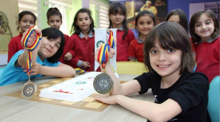 Abla-kardeş, Avrupalı rakiplerini yendiler