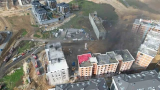 Başakşehir'de şantiyede korkutan yangın