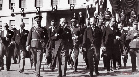 Cumhuriyet ile yetki millete geçti