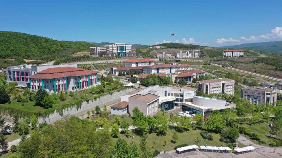 Dünya sıralamasında Düzce Üniversitesi ülkede 8. Oldu