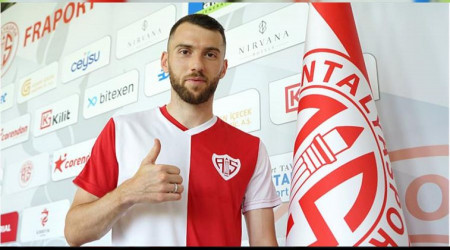 Eski Konyasporlu oyuncu Antalya'da