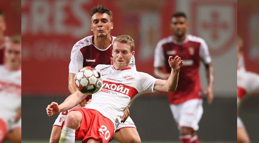 F.Bahçe'nin gündemindeydi, futbolu bıraktı