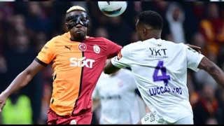 Galatasaray'dan evinde srpriz kayp 