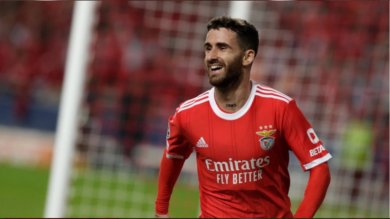 "Galatasaray Türkiye'nin en büyük kulüplerinden"