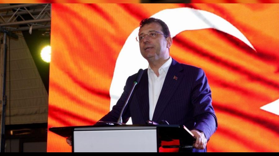 'İmamoğlu ile fotoğraf vermenin bedeli var'