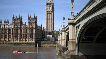 İngiltere'de istifa eden bakan ve milletvekili sayısı 31'e yükseldi