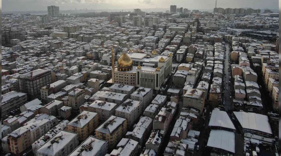 İstanbul beyaza büründü