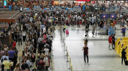 İstanbul'a 8 ayda 11,5 milyon yabancı ziyaretçi