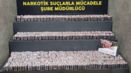 İzmir'de binlerce sentetik ecza maddesi ele geçirildi
