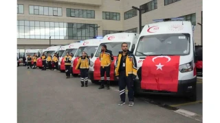 İzmir'de sağlık filosuna 45 yeni ambulans