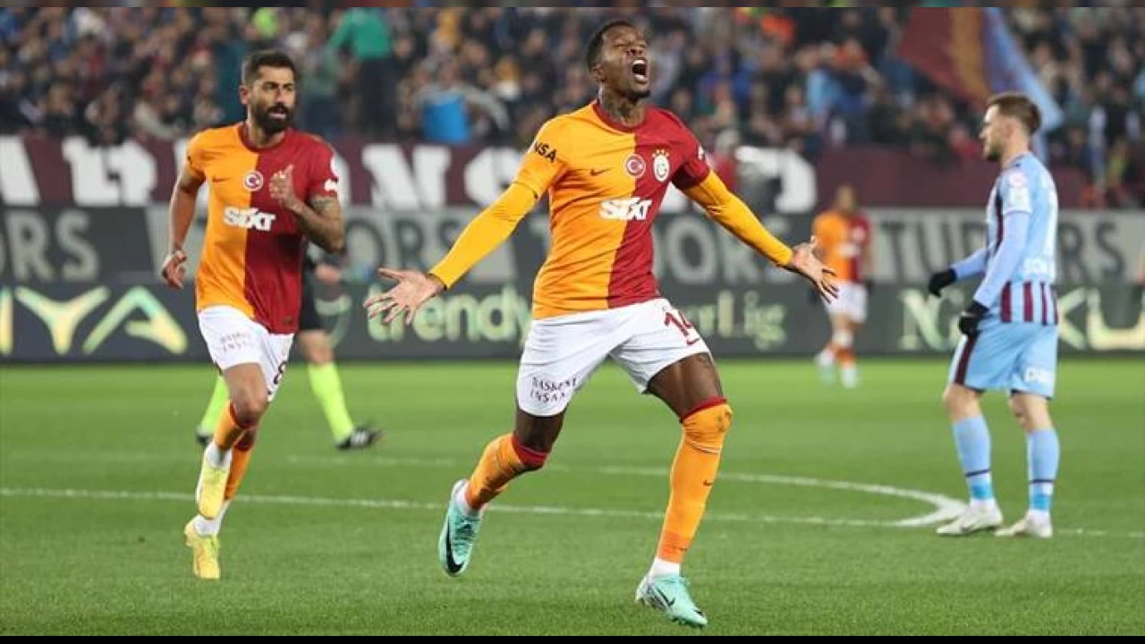 Karadeniz'de Galatasaray fırtınası esti