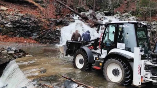 Kaz Dağları'nda mahsur kalan 2 kişi kurtarıldı