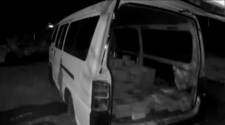 Kimisi milyonları kimisi de kaldırım taşlarını götürüyor