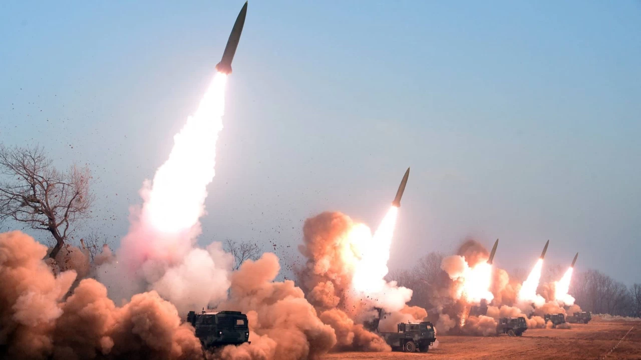 Kuzey Kore birden çok balistik füze fırlattı