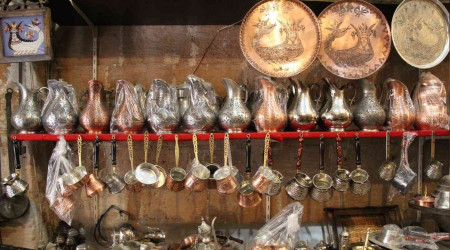 Mardin'de bakırcılık sanatının tahtı sallanıyor