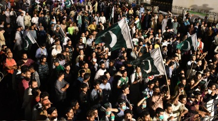 Pakistan bamszlnn 73. yln kutluyor