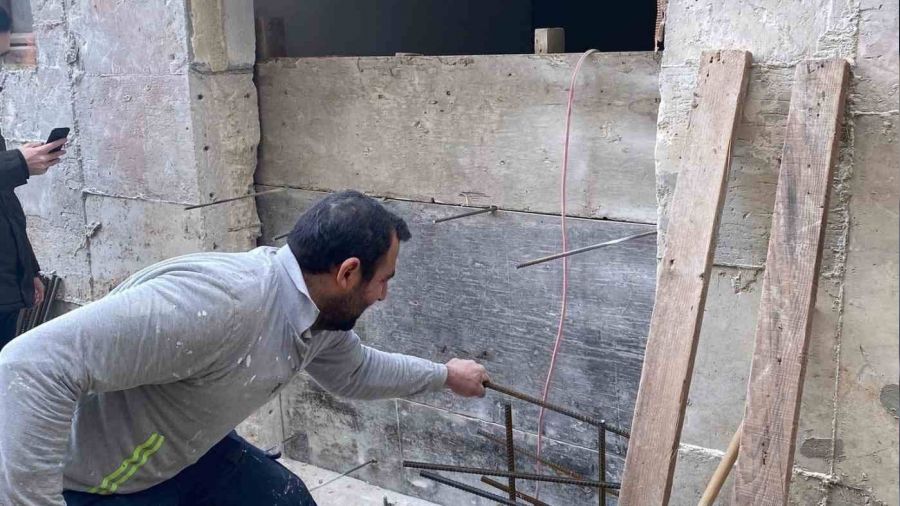 Perde betonu kesilen bina yeniden onarılacak